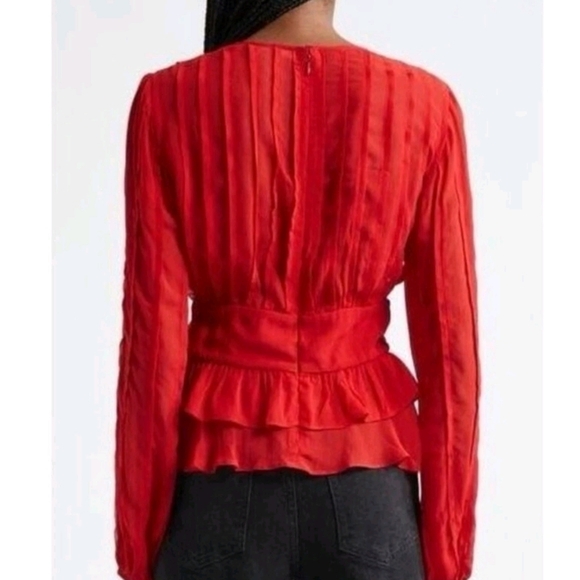 FARM Rio Red Pleated Shell Blouse Small - Picture 3 of 7